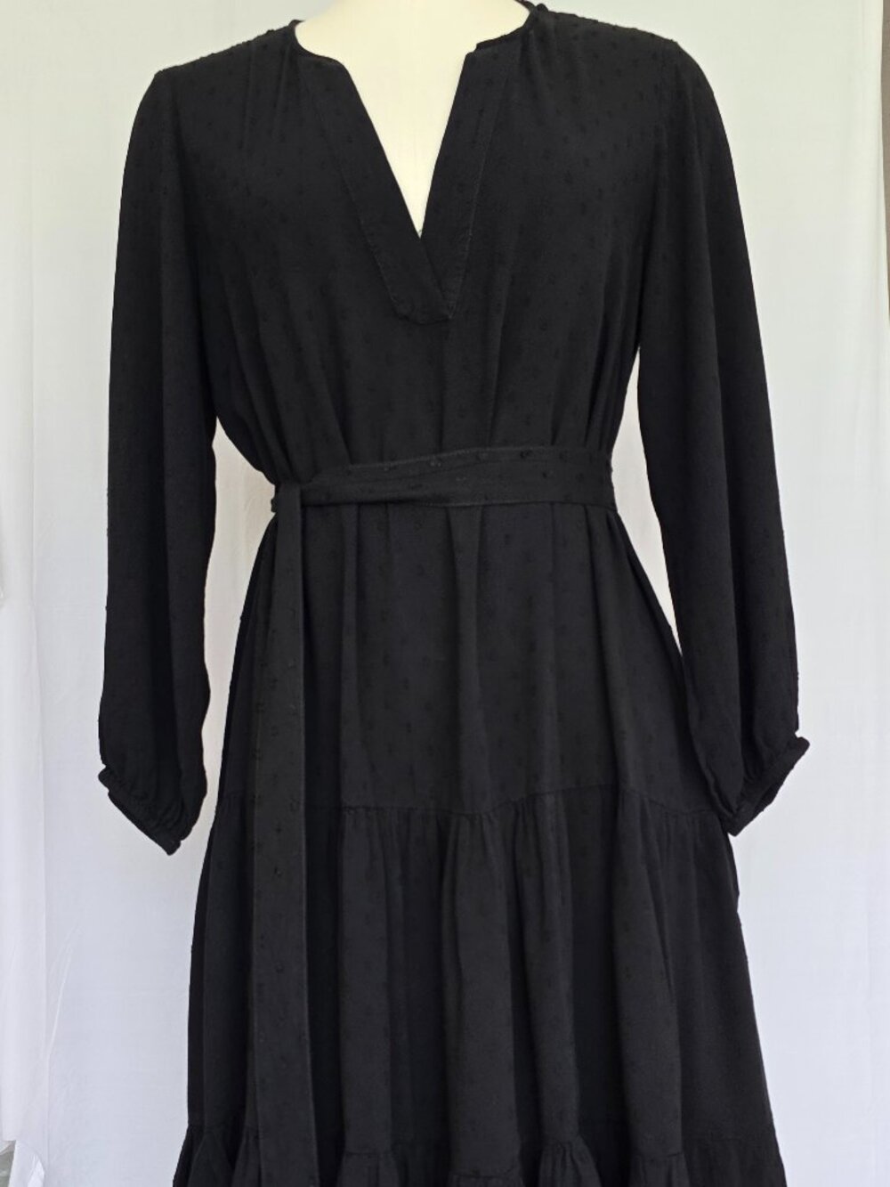 Pari Passu Black Tiered Dobby Midi Dress V-Neck Plus Size 2 / US 14 EUC